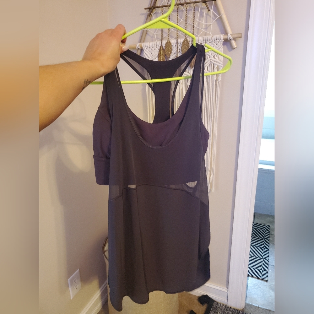 Lululemon tank with bra